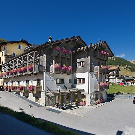 Hotel Marzia Livigno Bagian luar foto