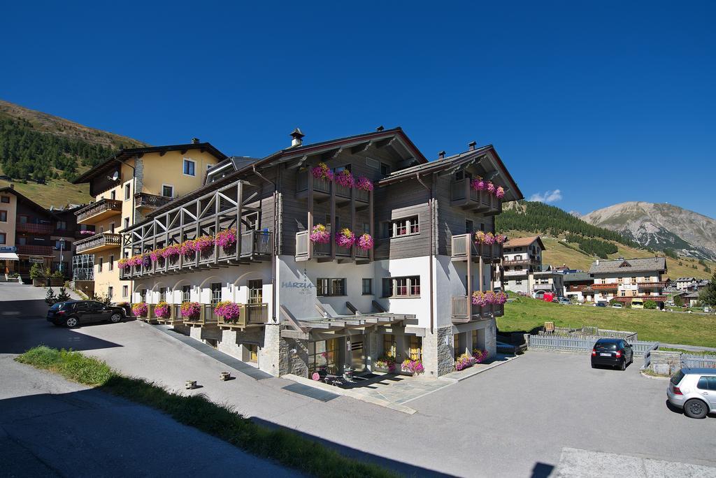 Hotel Marzia Livigno Bagian luar foto