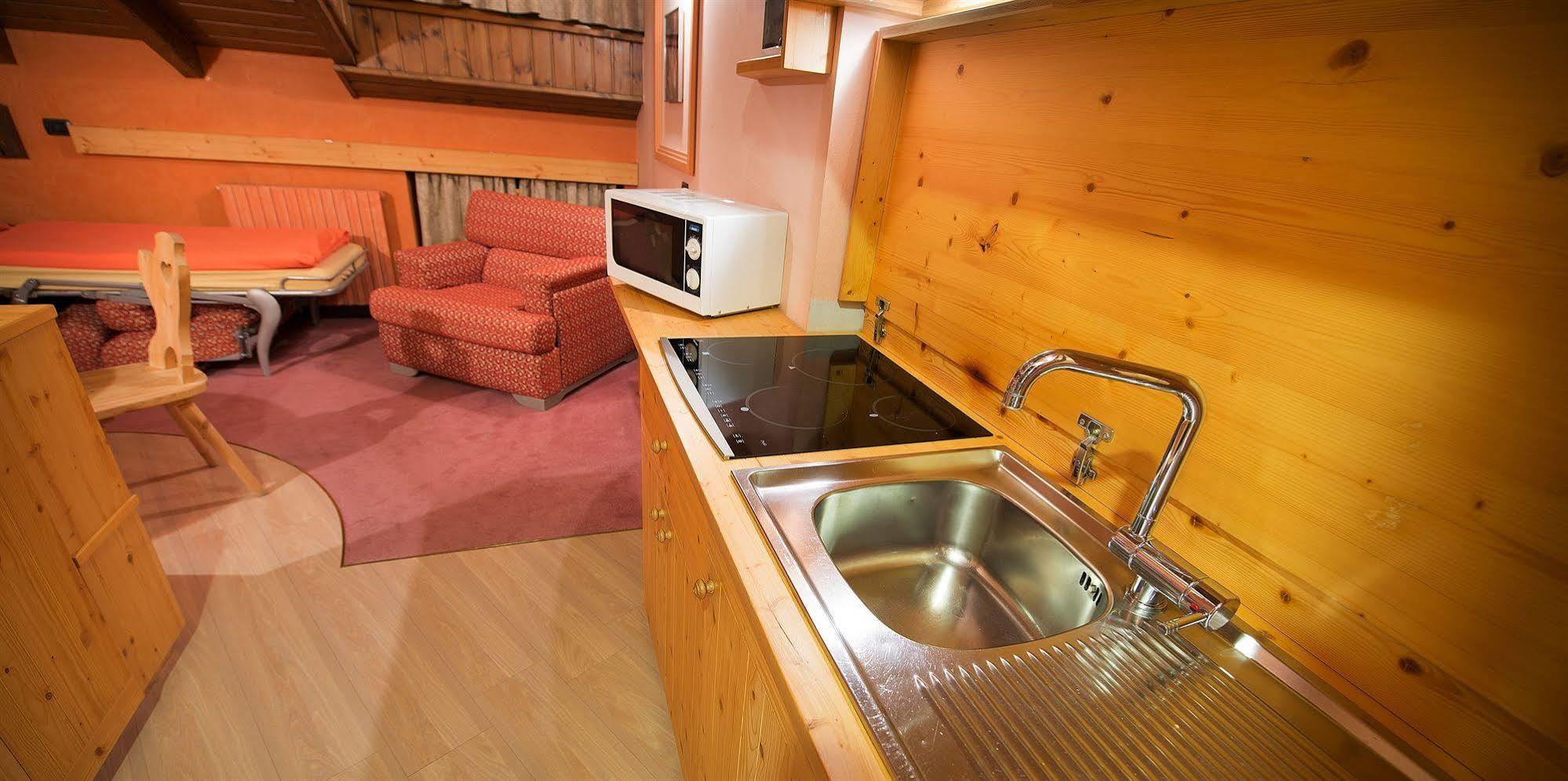 Hotel Marzia Livigno Bagian luar foto
