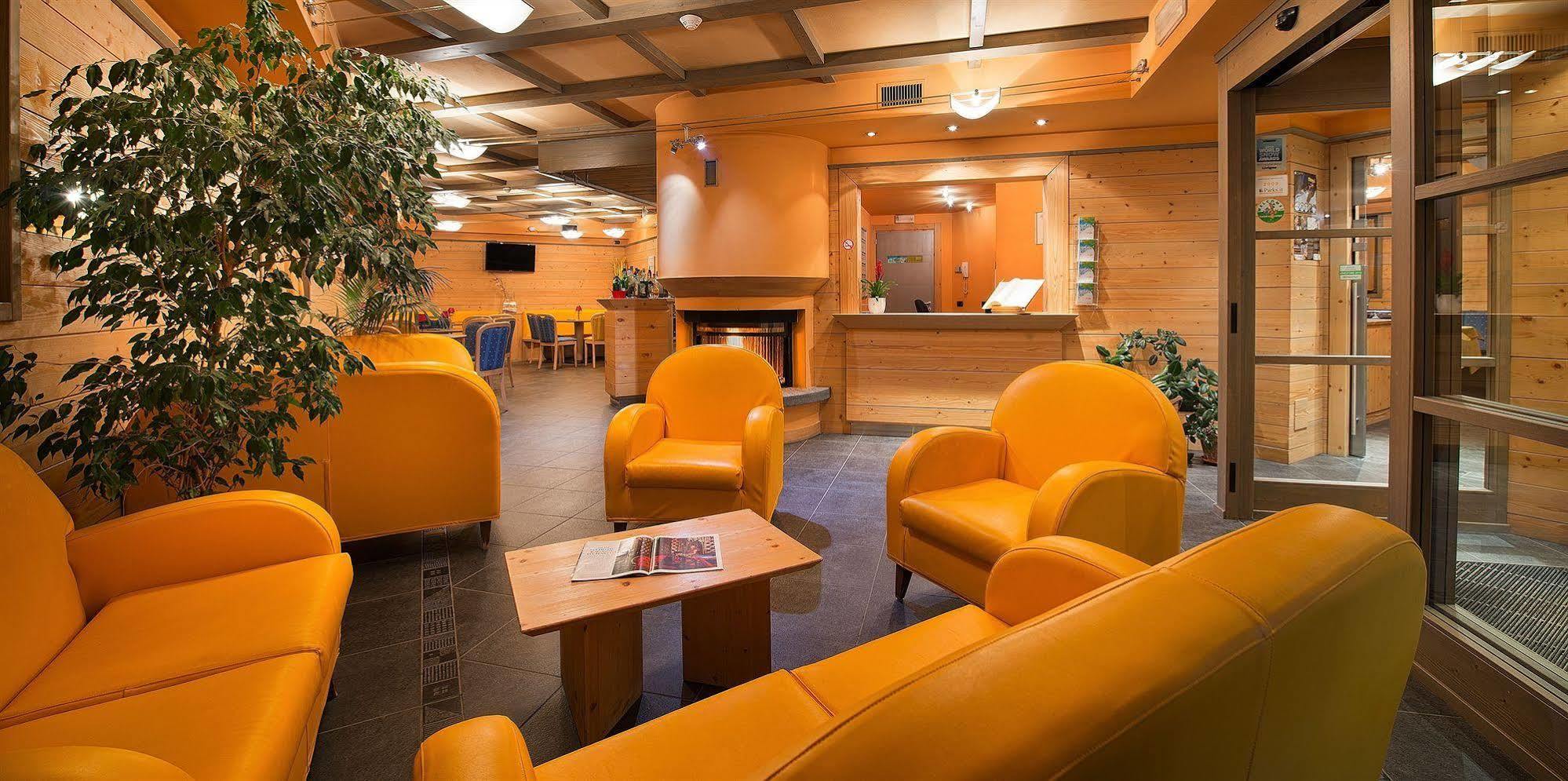 Hotel Marzia Livigno Bagian luar foto